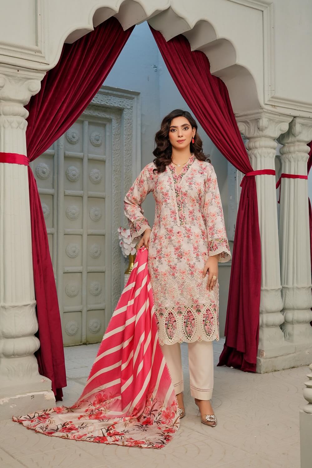 IMG-20250923-WA0088 Laila Dhanak Embroidered Suit - Image 1
