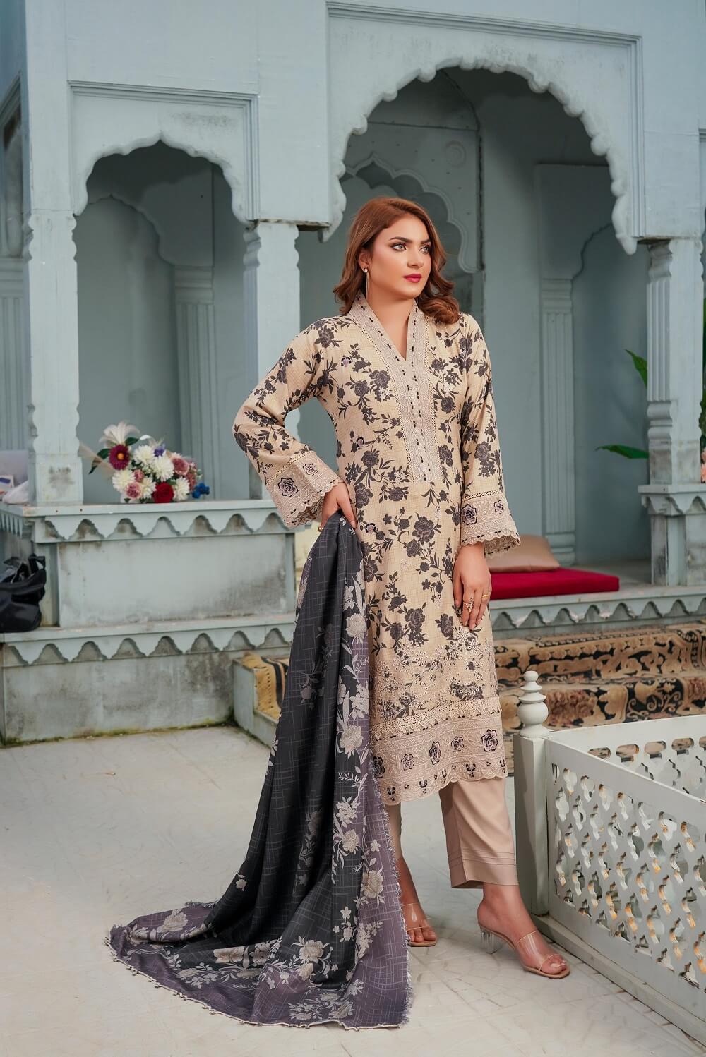 IMG-20250923-WA0097 Arwa Dhanak Embroidered Suit - Image 1