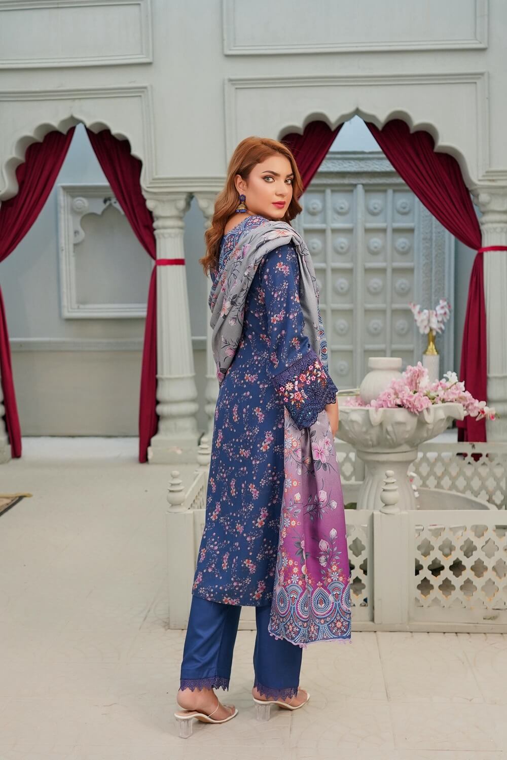 IMG-20250923-WA0102 Zunaira Dhanak Embroidered Suit - Image 2