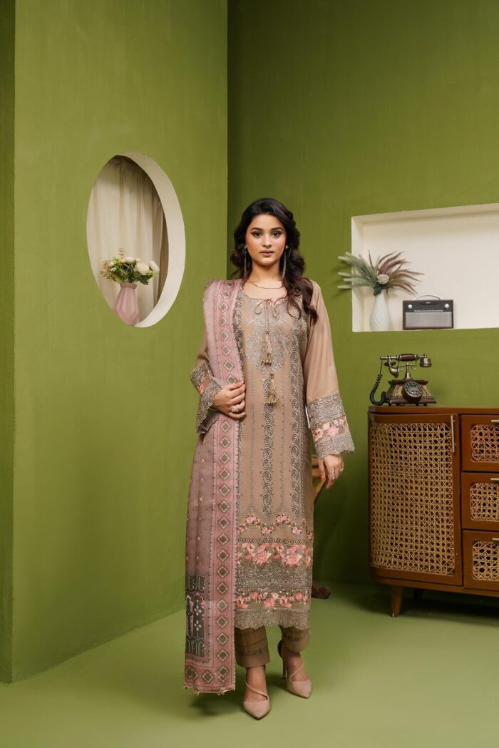 Khadija Dhanak Embroidered Suit - Image 3