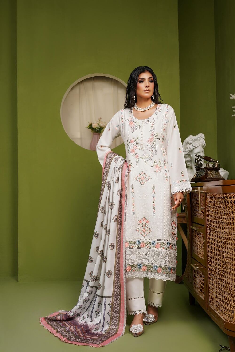 IMG-20250923-WA0120 Sana Dhanak Embroidered Suit - Image 1