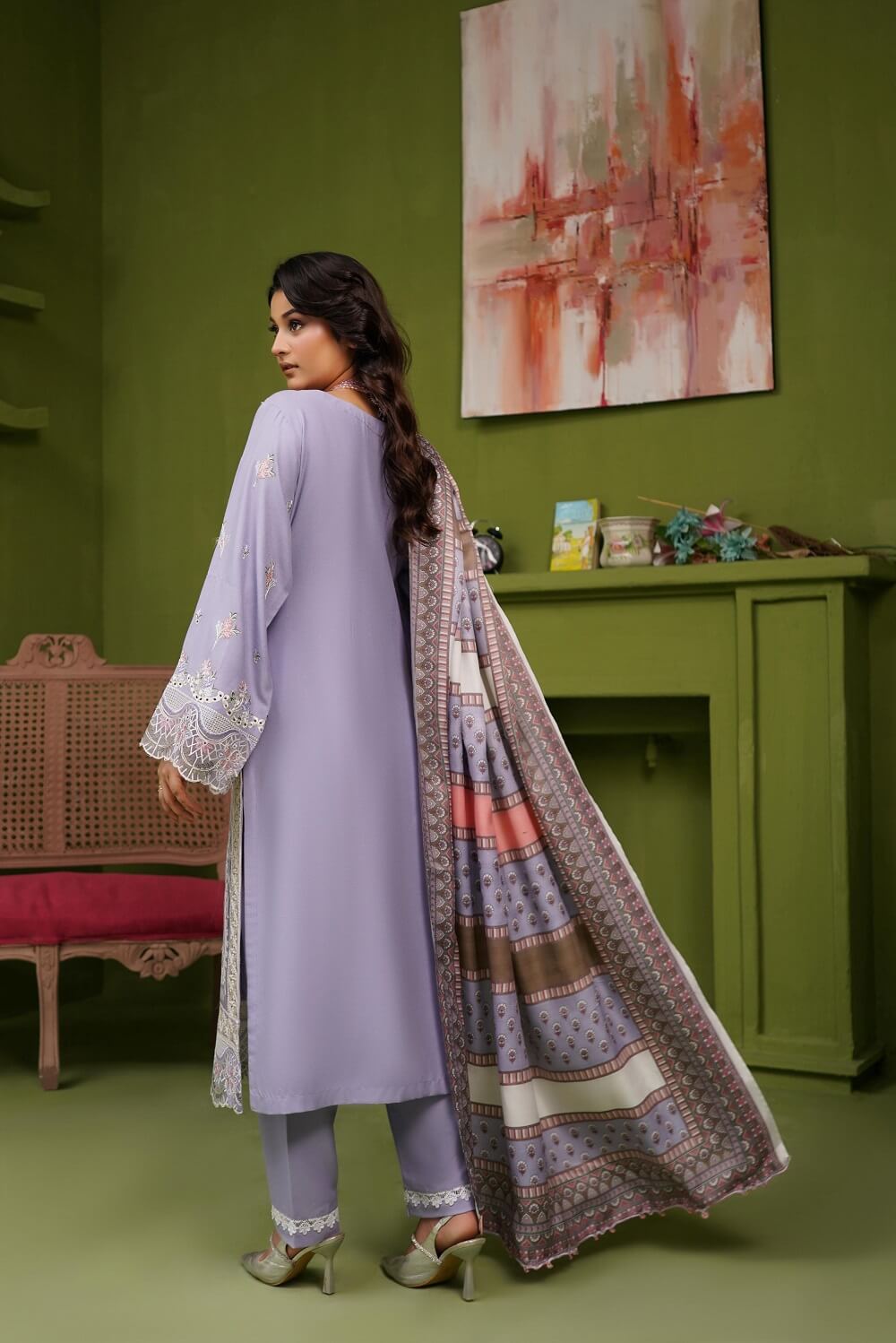 IMG-20250923-WA0123 Hania Dhanak Embroidered Suit - Image 2