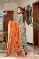 Mahira Linen Printed Embroidered Suit - Image 2