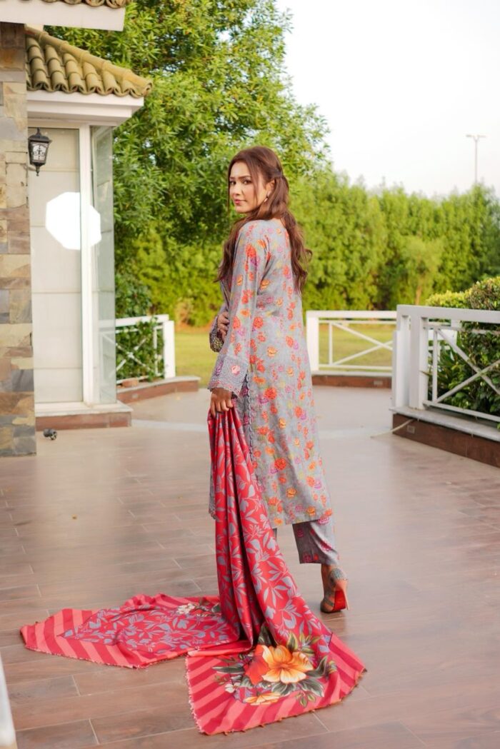Amani Winter Linen Embroidered Suit - Image 2