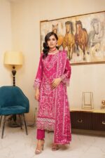 Mahnoor Dhanak Embroidered Suit
