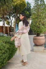 Zunaira Classic Dhanak Embroidered Suit - Image 2