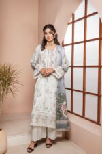 Areeba Winter Luxe ’25 Ready-to-Wear