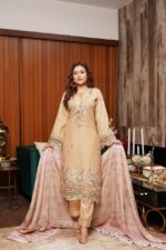 Eshal Dhanak Embroidered Suit