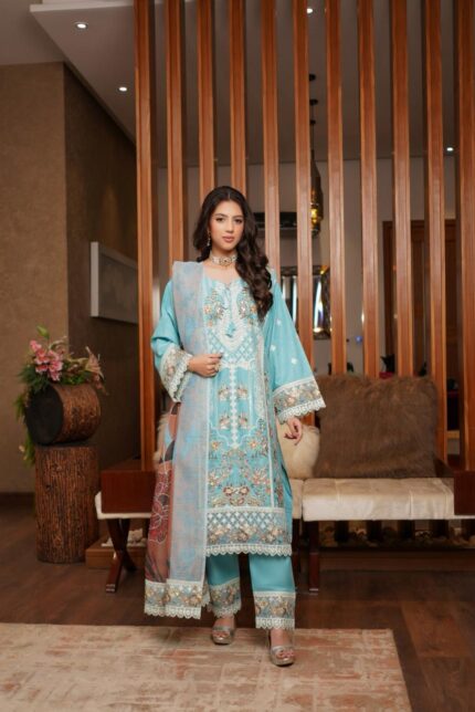 Aafiyah Noor Pre-Eid Lawn Suit