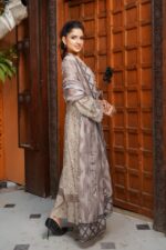 Rameen Pearl Elegance – Golden Ochre Meadow - Image 2