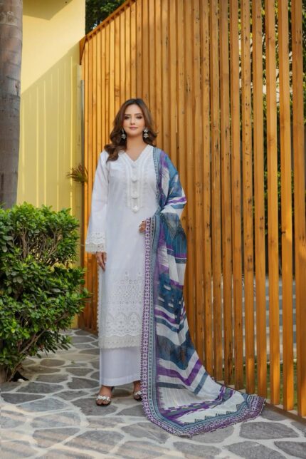 Sajjal Royale – Pristine Ivory Chikankari