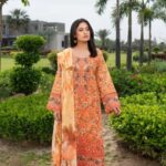 Sawaira Rose Petal Lawn Set