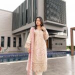 Rihana Signature Royal Lawn Outfit