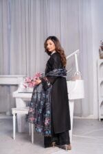 Amara Ivory Luxe Suit - Image 3