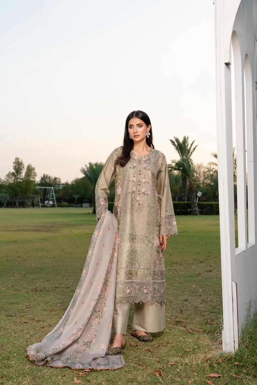 WhatsApp Image 2026-05-15 at 2.41.05 PM (1) Zareen - Samiyah Occasional Wear Lawn - Image 1