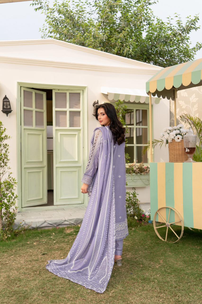 Soraya Emerald Luxe Lawn Suit 22 Soraya Emerald Luxe Lawn Suit - Image 1