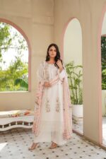 Soraya Returns Blush Royale Lawn Suit