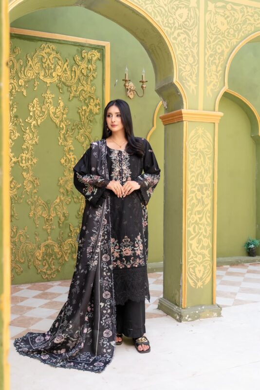 Humaira Ruby Prestige Lawn Suit