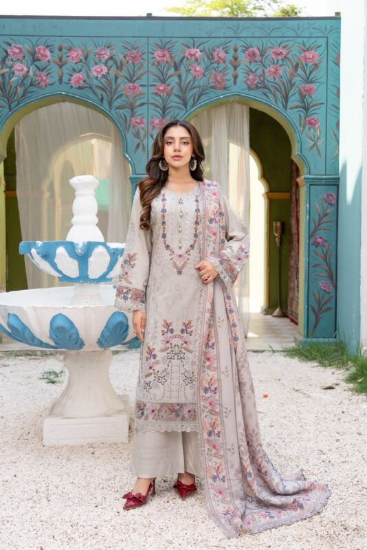 Humaira Pearl Grace Lawn Suit