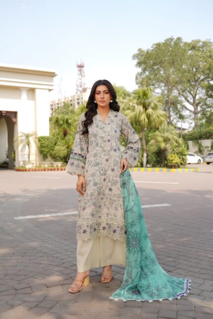 Zaveya Lawn Suit Munira Designer