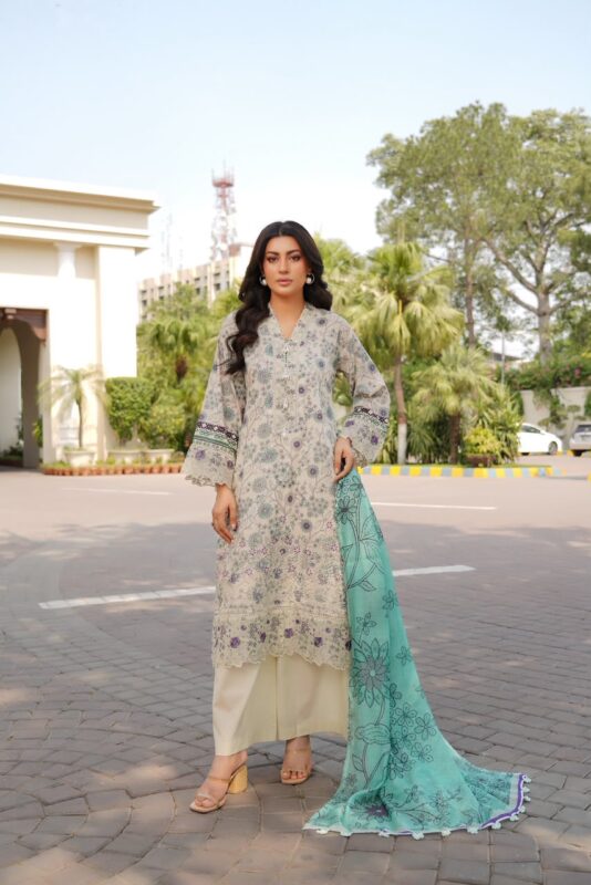 Zaveya Lawn Suit Munira Designer