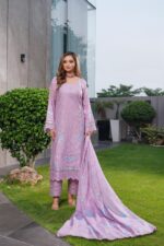 Ayesha – Traditional Charm