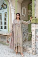 Shab e Noor – Elegant Tradition