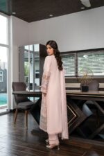 Ilyana – Contemporary Beauty - Image 2