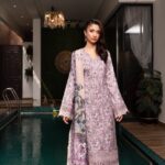 Sarinah Eclipse Floral Grace