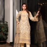 Sarinah Eclipse Timeless Floral Dhanak
